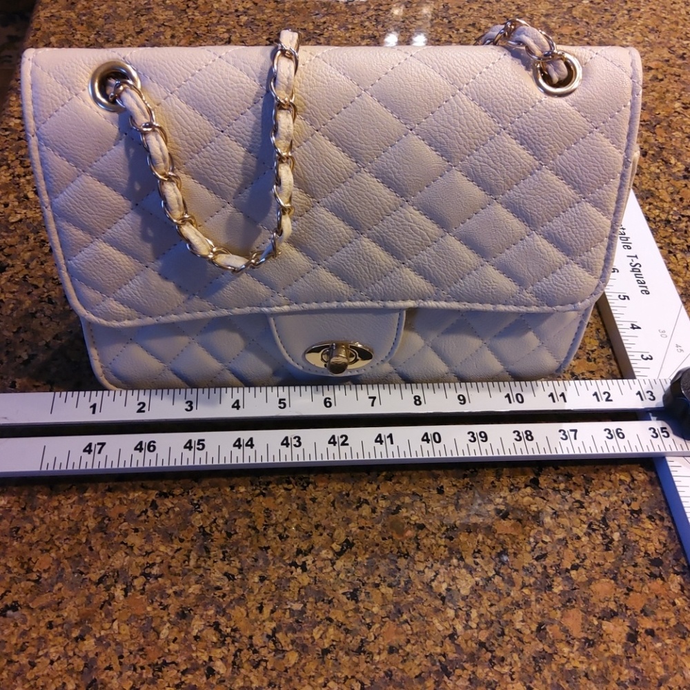 Purse - Picture 3 of 8